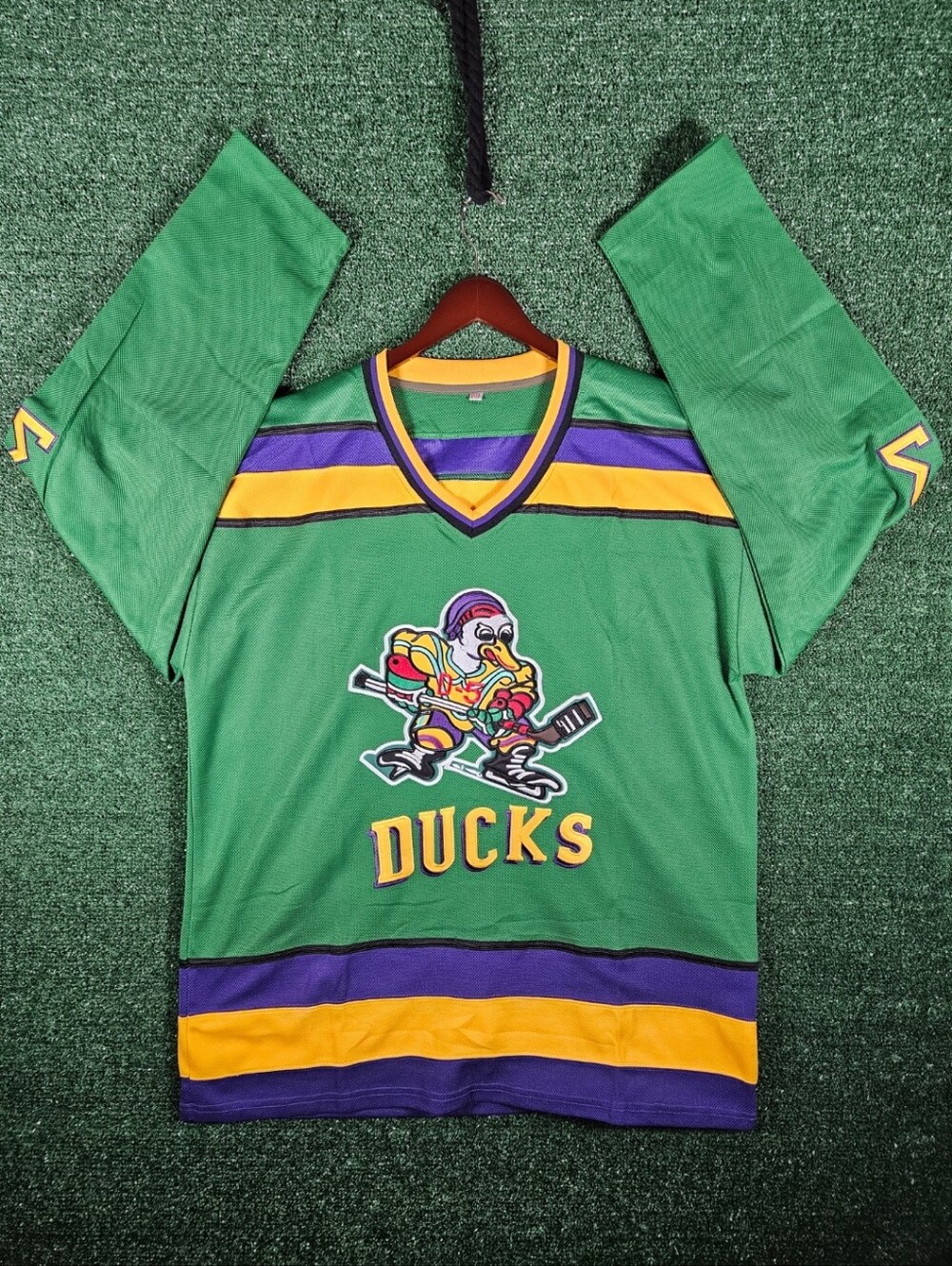 Mighty Ducks 'Goldberg' #33 Ducks Official Hockey Jersey / Mens Size XL